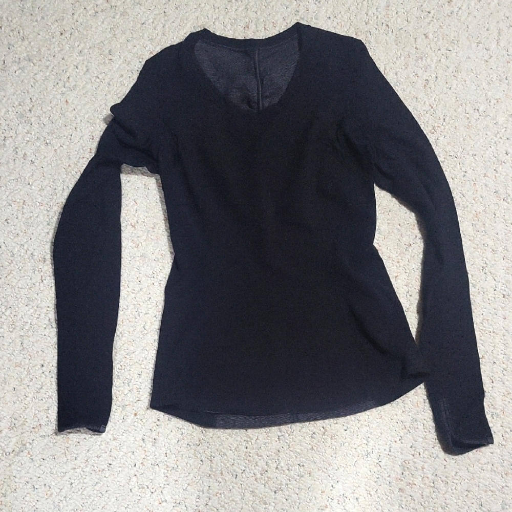 Lululemon Women's Black Long Sleeve Top